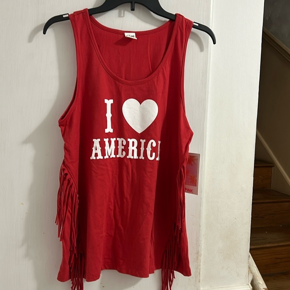 NWT Electric Pink Women’s “I 🩷 AMERICA Tank Top with Fringe around sides of top - Picture 1 of 8